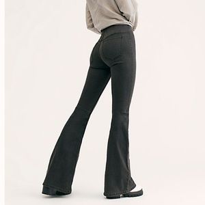 Free People Flare Jeans 💫